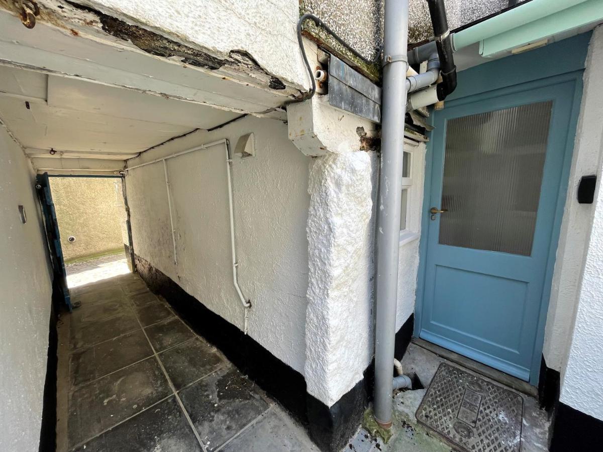 Sixpence Cottage, A Few Steps From The Harbour!