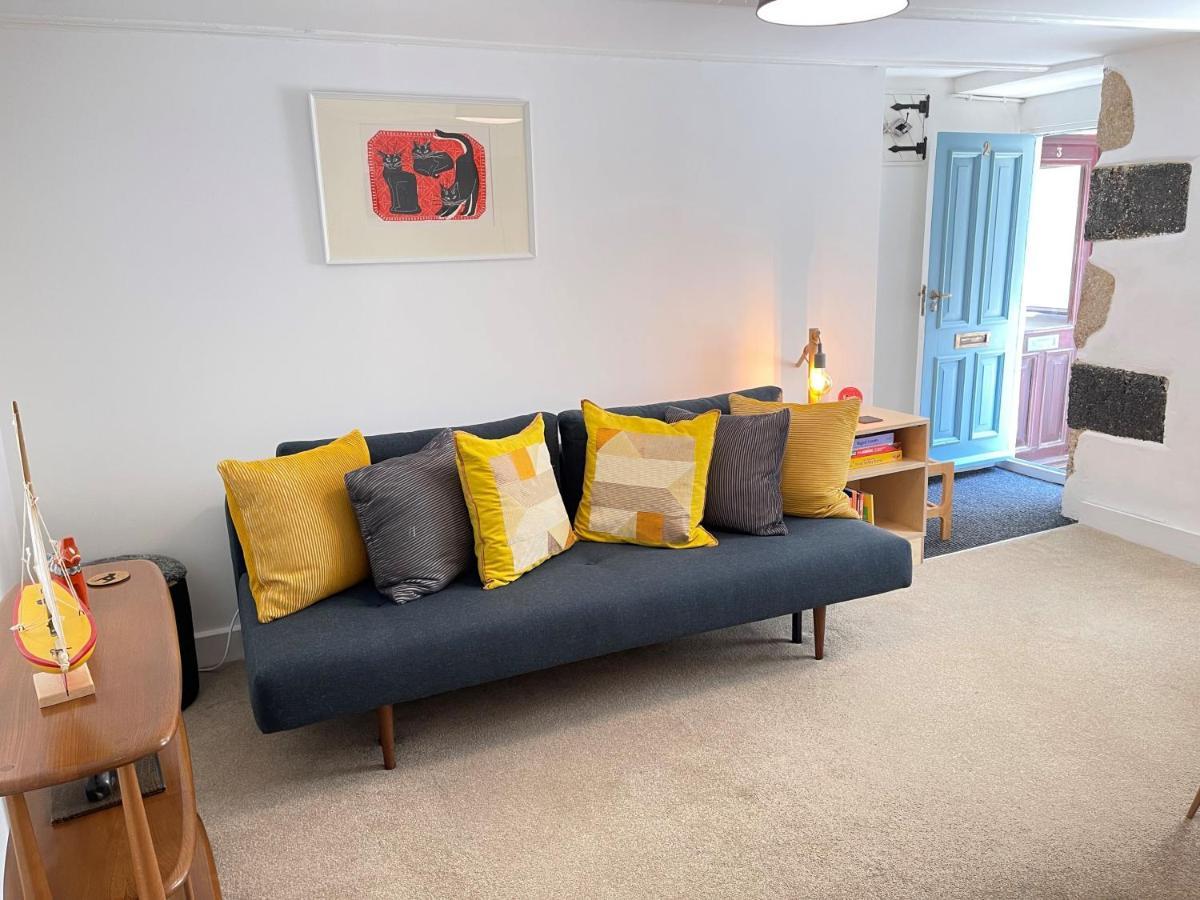 Holiday home Sixpence Cottage, A Few Steps From The Harbour!