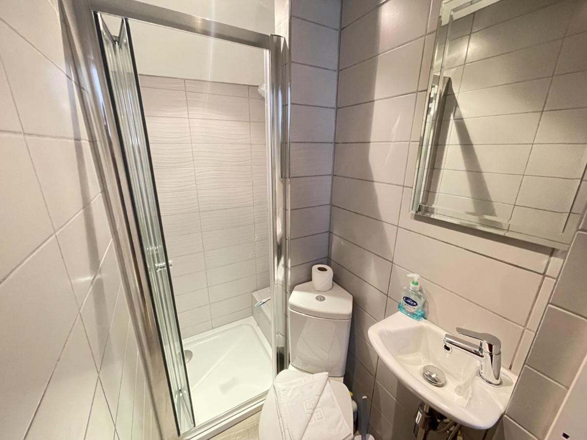 Sixpence Cottage, A Few Steps From The Harbour! Holiday home *